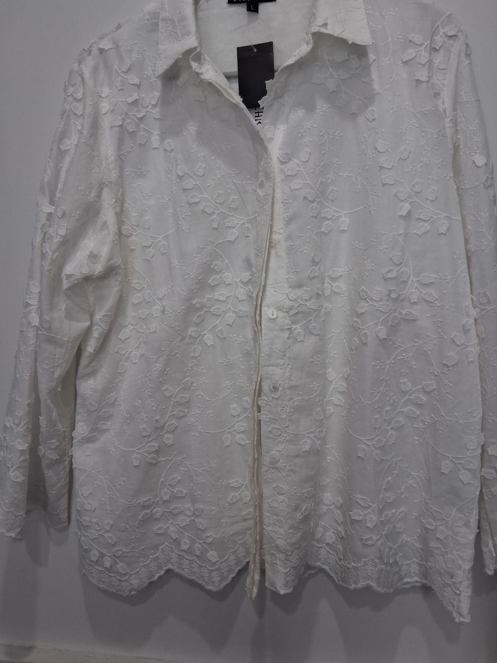 Elegant White Floral Embroidered Button-top